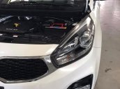 Bán ô tô Kia Rondo đời 2017, màu trắng, nhập khẩu giá cạnh tranh