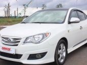 Bán Hyundai Avante 1.6 AT đời 2011, màu trắng, nhập khẩu, giá 380tr