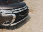 Mua xe Mitsubishi Outlander bản 2.4 2018 tại Quảng Bình