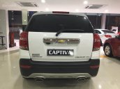 Bán xe Chevrolet Captiva đời 2017, màu trắng