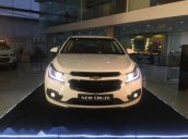 Bán Chevrolet Cruze đời 2017, màu trắng