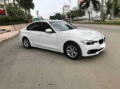 Cần bán xe BMW 3 Series 320i đời 2015, màu trắng