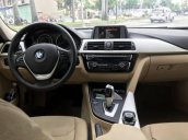 Cần bán xe BMW 3 Series 320i đời 2015, màu trắng