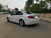 Cần bán xe BMW 3 Series 320i đời 2015, màu trắng