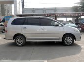 Toyota Cầu Diễn bán Innova E màu bạc, sản xuất 2014