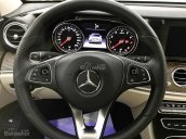 Bán Mercedes E200 2017, màu đen chạy 5500km còn như mới