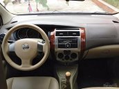 Chính chủ bán Nissan Grand livina 1.8MT đời 2012, màu bạc