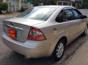 Cần bán gấp Ford Focus 1.8MT Ghina đời 2005, màu bạc