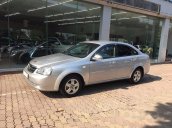 Cần bán xe Chevrolet Lacetti đời 2011, màu bạc giá cạnh tranh