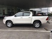 Bán xe Toyota Hilux G đời 2017, màu trắng 