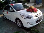 Bán xe Hyundai Accent Blue đời 2015, màu trắng