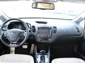 Bán xe Kia Cerato 1.6AT mới 100%, hệ thống trả góp 95%, không cần chứng minh thu nhập