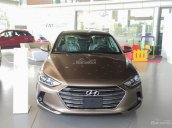 Cần bán Hyundai Elantra 1.6AT số tự động đời 2018, màu nâu, mới 100%, xe ở Đắk Lắk - Đắk Nông. ĐT: 0941.46.22.77