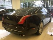 Cần bán giá xe Jaguar XJL Portfolio 3.0 màu trắng, màu nâu, xanh, đen đời 2017, màu đen, nhập khẩu nguyên chiếc