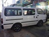 Bán Toyota Hiace năm 2002, màu trắng