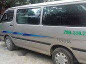 Cần bán lại xe Toyota Hiace đời 2003, màu bạc