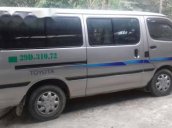 Cần bán lại xe Toyota Hiace đời 2003, màu bạc