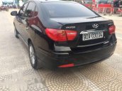 Cần bán gấp Hyundai Avante MT năm 2011, màu đen