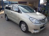 Cần bán gấp Toyota Innova G sản xuất 2007, màu bạc xe gia đình