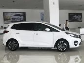 Bán ô tô Kia Rondo năm 2017, màu trắng, giá chỉ 619 triệu chỉ cần đưa trước 190 triệu có xe chạy trong tết nhé