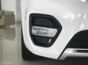 Bán ô tô Kia Rondo năm 2017, màu trắng, giá chỉ 619 triệu chỉ cần đưa trước 190 triệu có xe chạy trong tết nhé