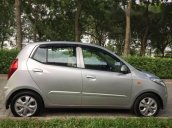 Bán Hyundai i10 2011, màu bạc, nhập khẩu