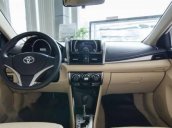 Bán Toyota Vios đời 2017, màu trắng