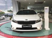 Bán Kia Cerato AT đời 2018, màu trắng