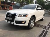 Cần bán xe Audi Q5 3.2 đời 2010, màu trắng chính chủ