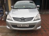 Bán ô tô Toyota Innova đời 2011, màu bạc