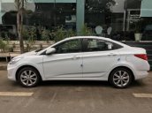 Bán xe Hyundai Accent 2017, màu trắng, nhập khẩu