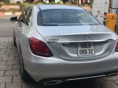 Bán xe Mercedes C200 2016, chỉ trả 360 triệu nhận xe ngay và luôn