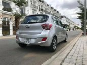 Cần bán gấp Hyundai Grand i10 1.0MT đời 2015, màu bạc