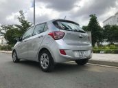 Cần bán gấp Hyundai Grand i10 1.0MT đời 2015, màu bạc