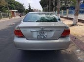 Cần bán lại xe Toyota Camry LE 2.4 đời 2005, màu bạc, xe nhập xe gia đình