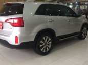 Cần bán gấp Kia Sorento 2.2AT AT sản xuất 2015