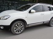 Cần bán gấp Nissan Qashqai 2.0 AT đời 2011, màu trắng xe gia đình