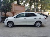 Cần bán gấp Toyota Vios MT đời 2009, màu trắng