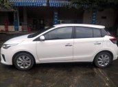 Cần bán Toyota Yaris sản xuất 2017, màu trắng giá cạnh tranh