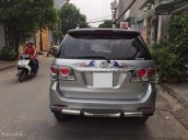 Cần bán chiếc Toyota Fortuner 2.5G MT 2014, máy dầu màu bạc