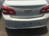 Cần bán Chevrolet Cruze đời 2017, màu trắng