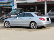 Bán xe Mercedes C200 2016, màu bạc, nội thất đen, chỉ trả 360 triệu nhận xe ngay