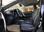 Cần bán xe Toyota Corolla Altis 2.0V CVT đời 2018, màu đen