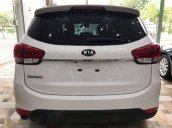 Bán Kia Rondo năm 2015, màu trắng còn mới, giá chỉ 640 triệu