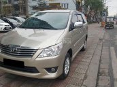 Cần bán chiếc Innova E 2012 ĐK 2013, số sàn, màu vàng cát, chính chủ