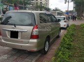 Cần bán chiếc Innova E 2012 ĐK 2013, số sàn, màu vàng cát, chính chủ