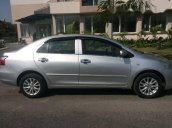 Bán Toyota Vios đời 2010, màu bạc chính chủ  