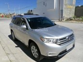 Cần bán xe Toyota Highlander SE 2011 nhập Mỹ, màu bạc, nội thất đen, một chủ