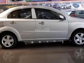 Bán xe Chevrolet Aveo 2013, màu bạc xe gia đình, 290tr