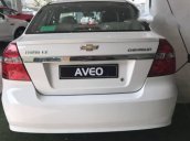 Cần bán Chevrolet Aveo MT năm 2017, màu trắng